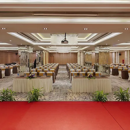 Khách Sạn Hạ Long Plaza