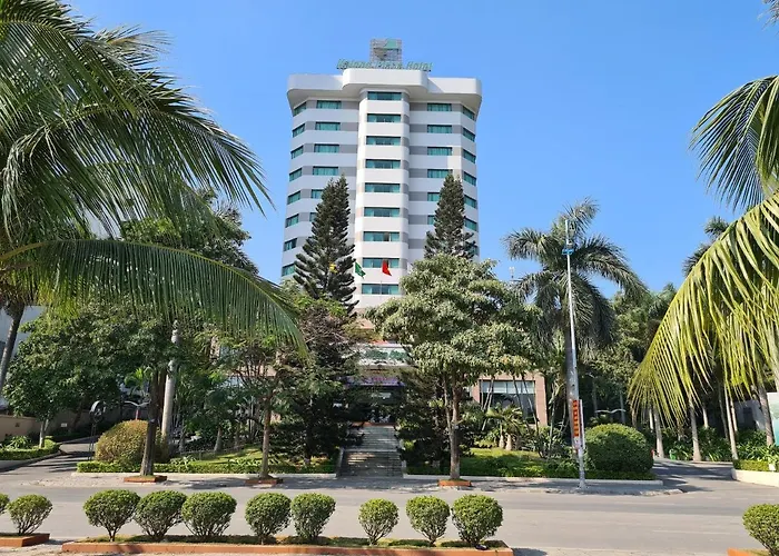 Plaza Hạ Long