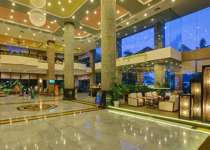 Plaza Khách sạn