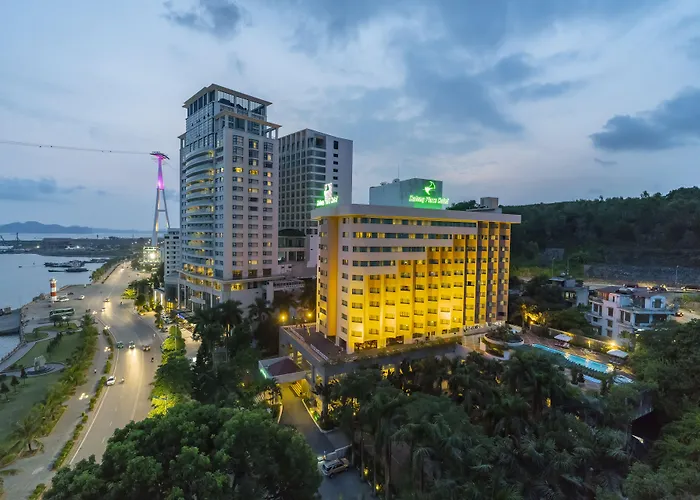 Plaza Khách sạn Hạ Long