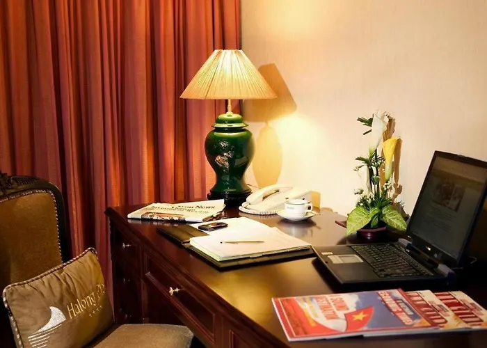 Plaza Hotel Ha Long