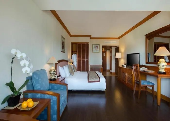 Khách sạn Plaza 4*